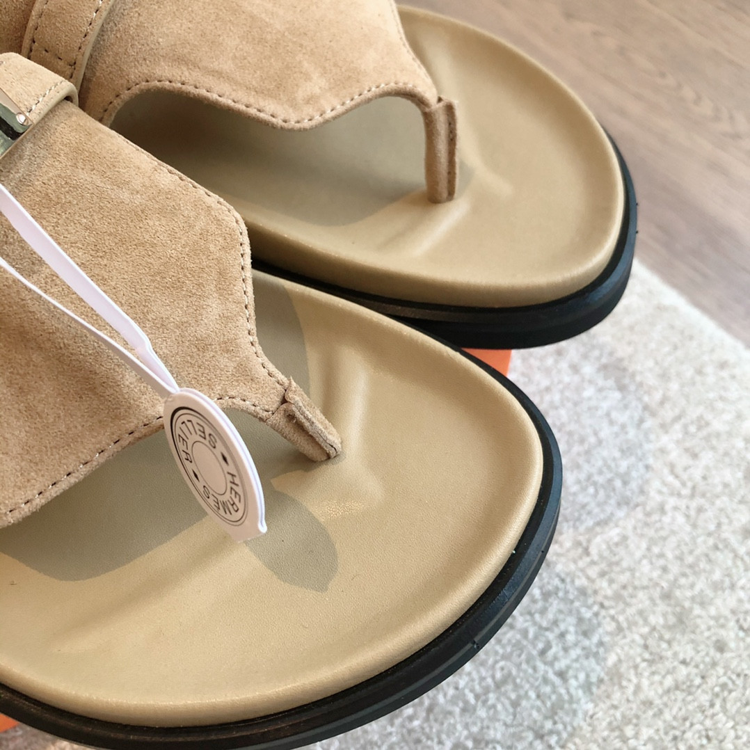 ua H**mes empire sandal
