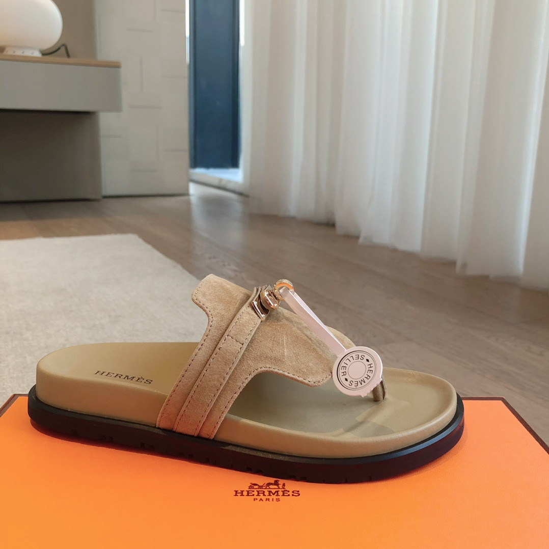 ua H**mes empire sandal