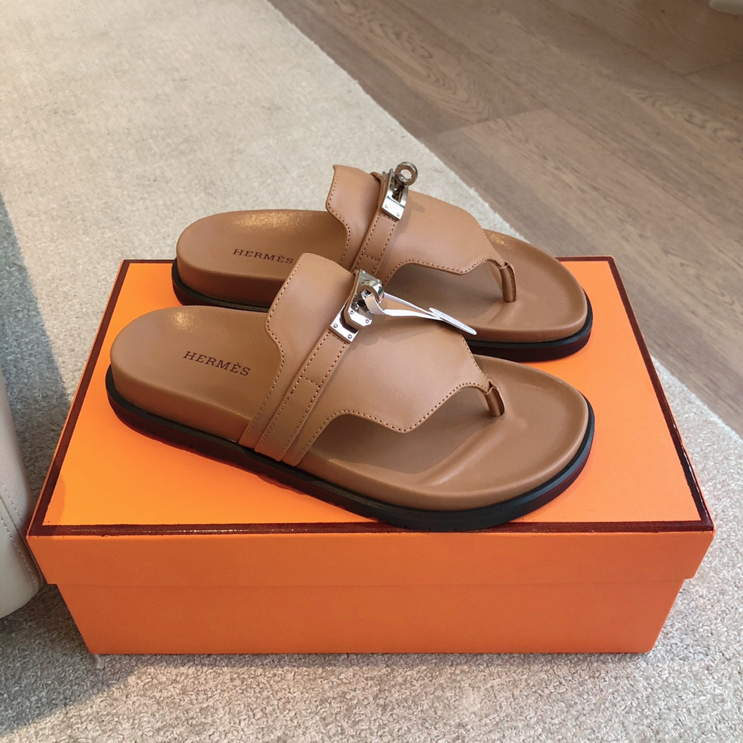ua H**mes empire sandal