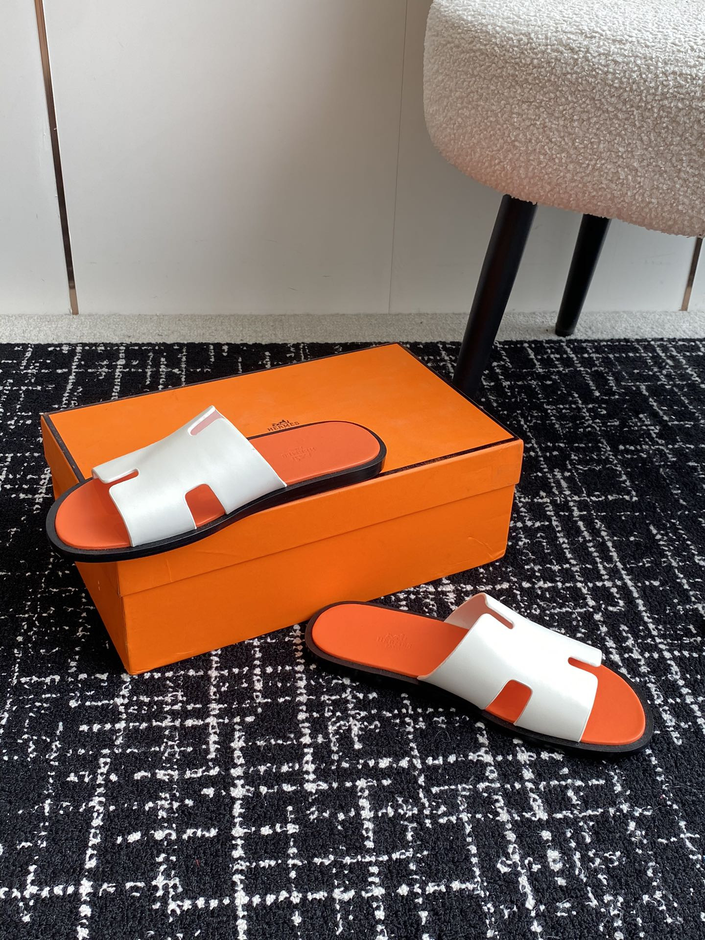 ua H**mes izmir sandal
