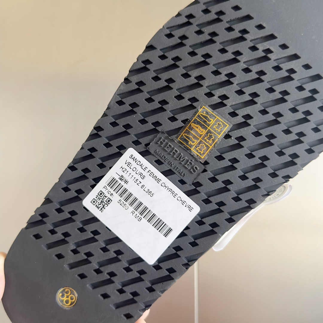 ua H**mes jackson sandal