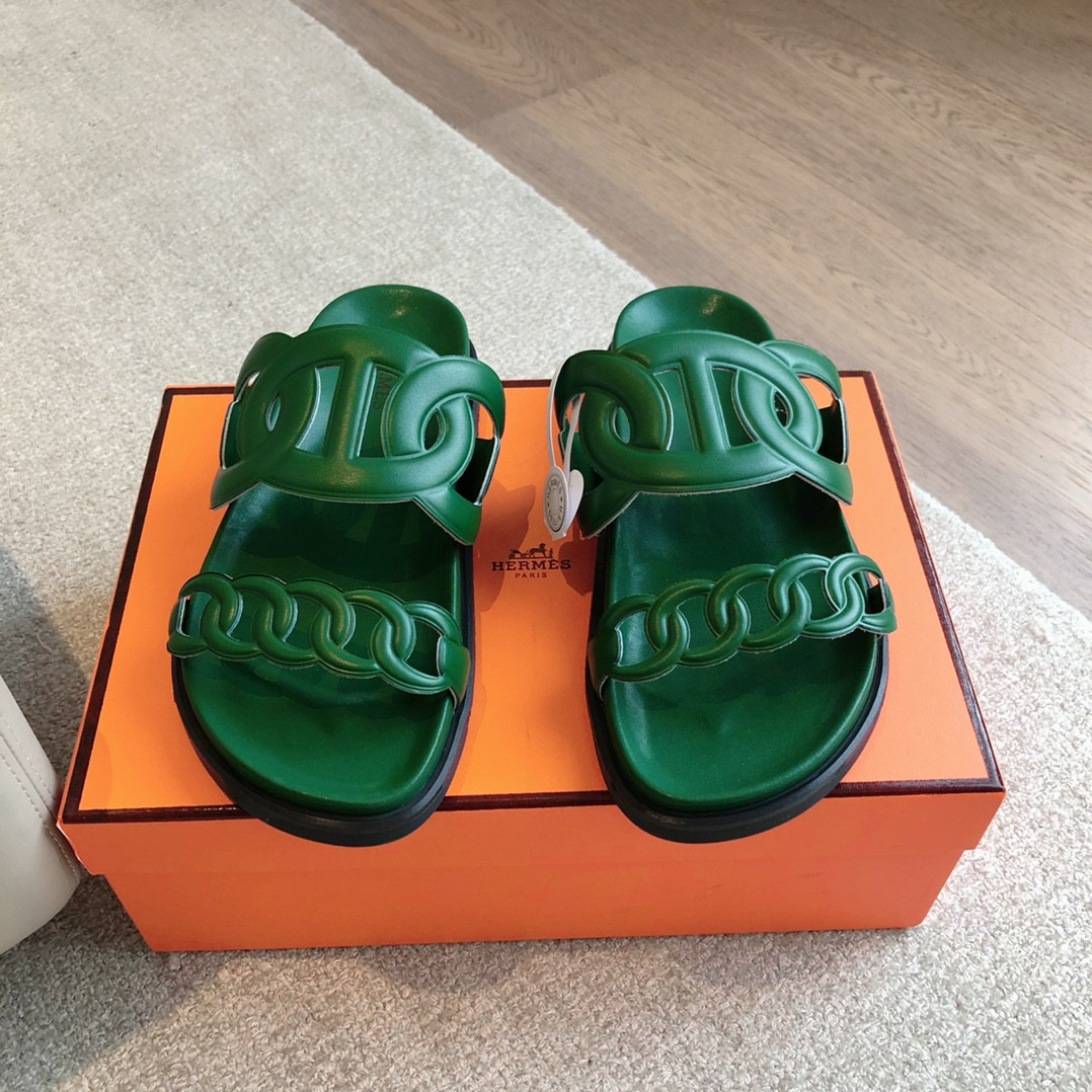ua H**mes extra sandal