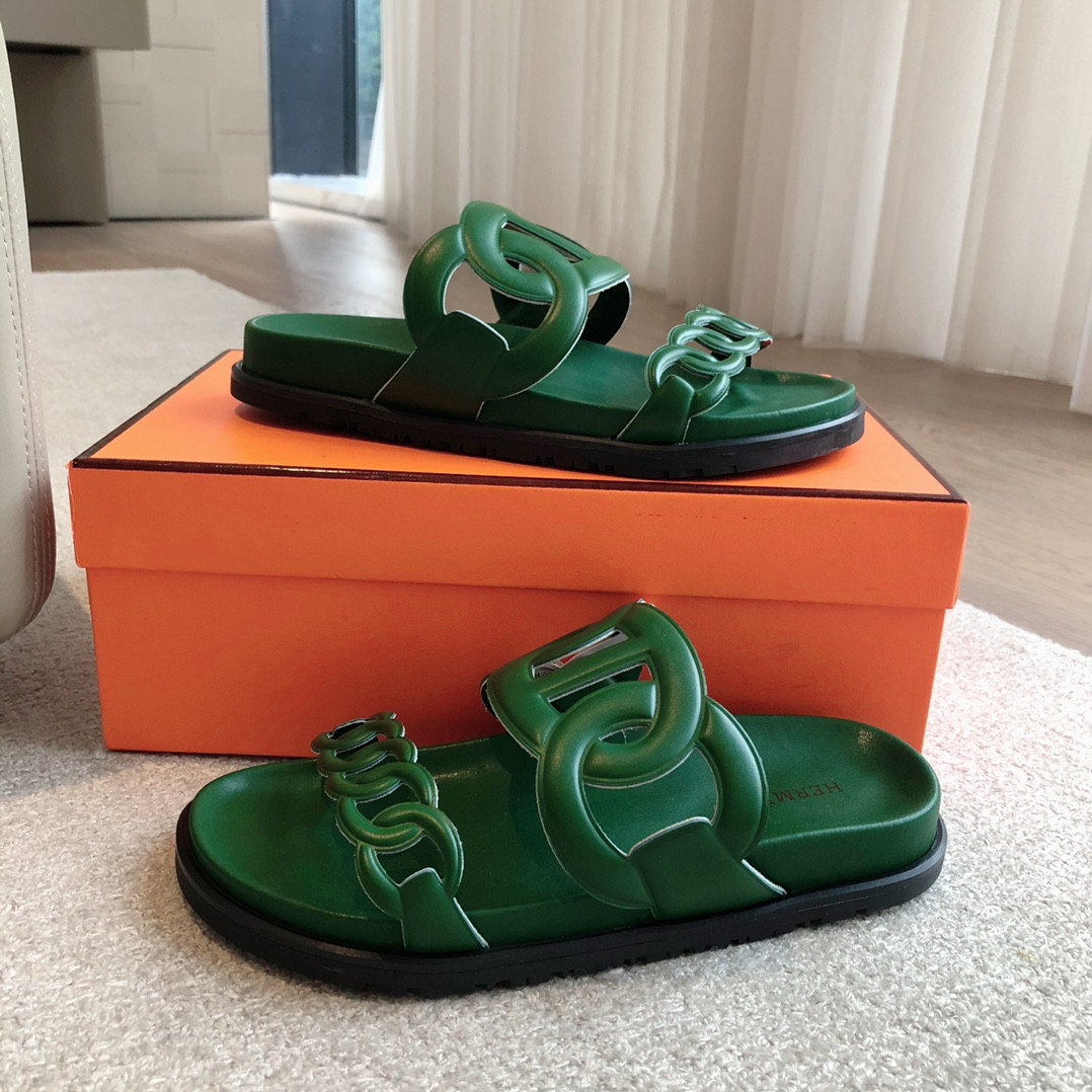 ua H**mes extra sandal