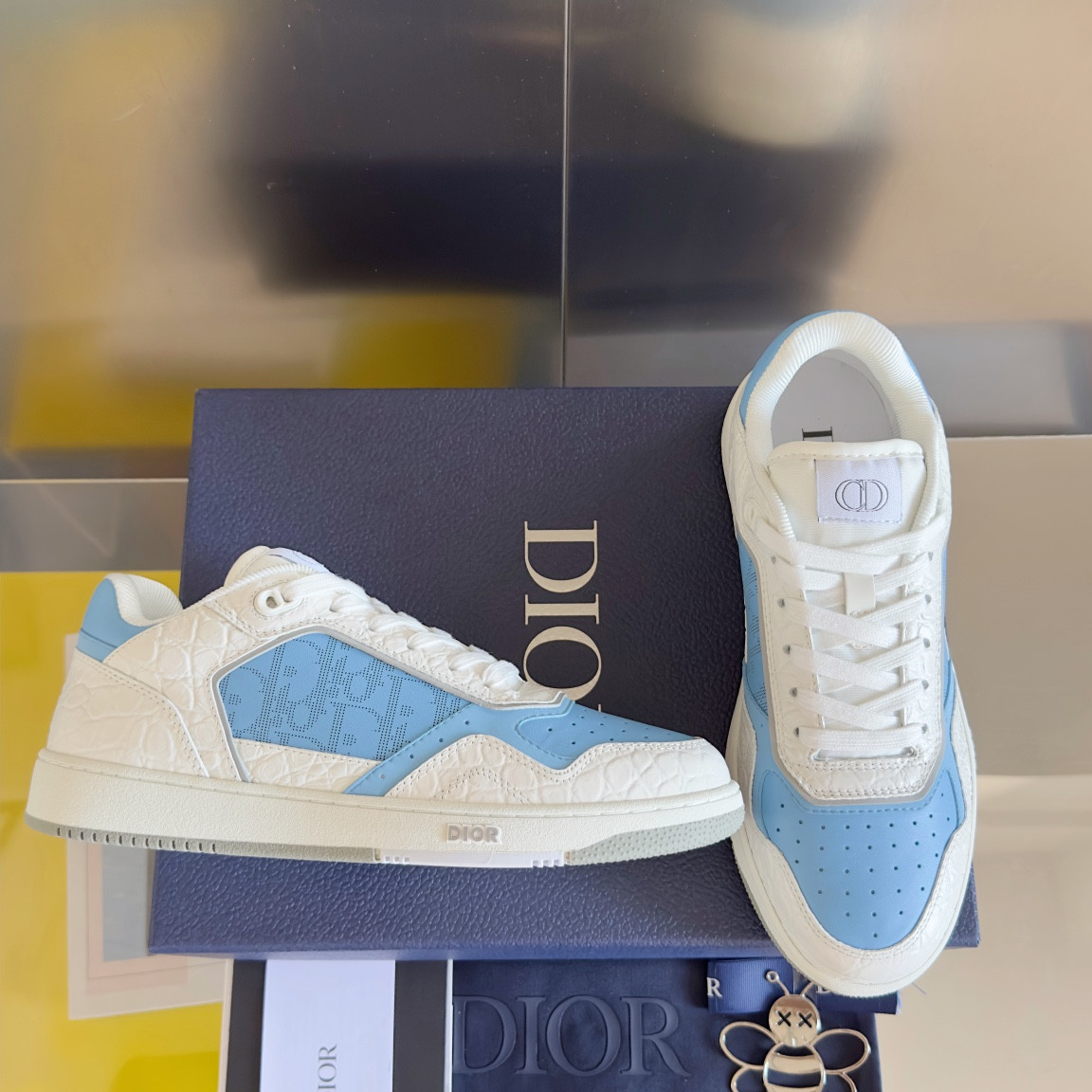 ua D*or b27 sneaker
