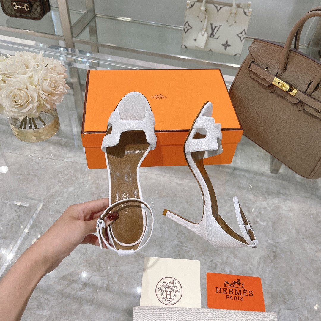 ua H**mes heeled sandal