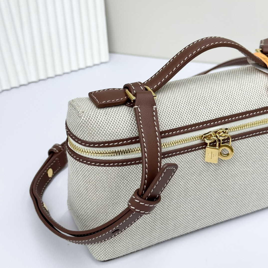 L**o p*ana extra pocket l19 cotton, linen 11 x 19 x 6.5 cm