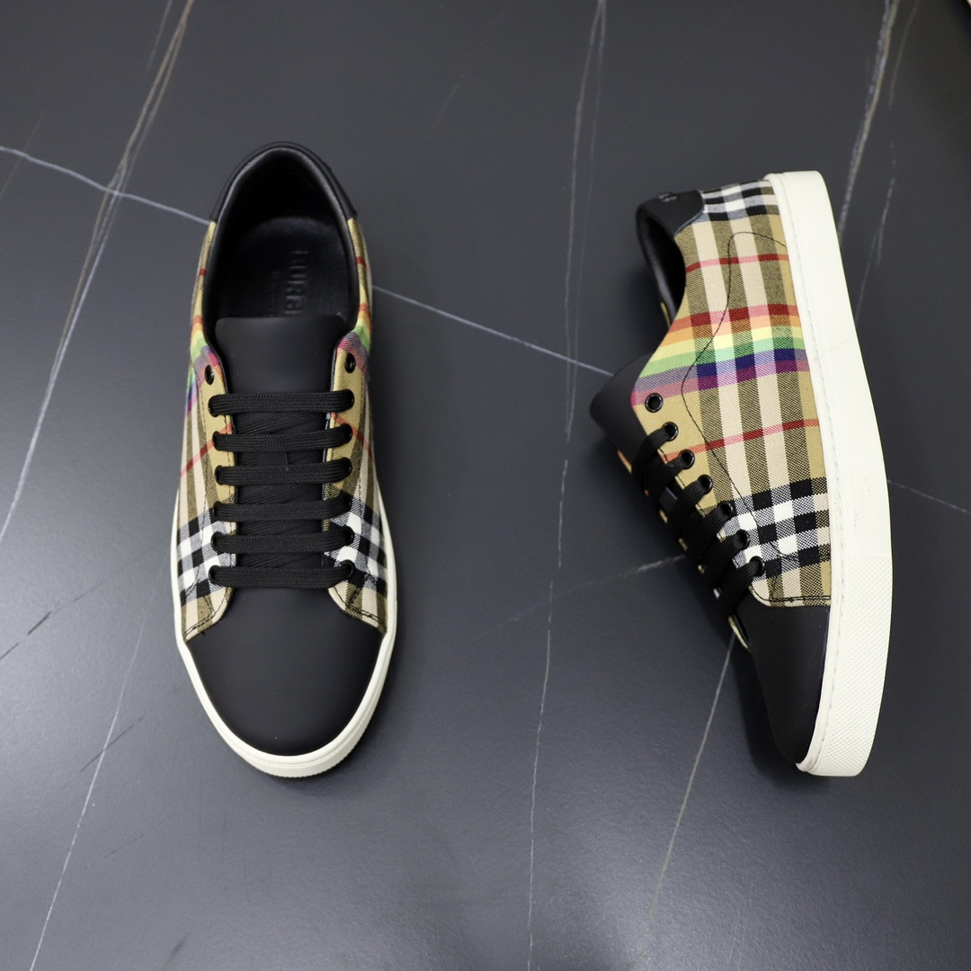 ua B**rry check sneakers