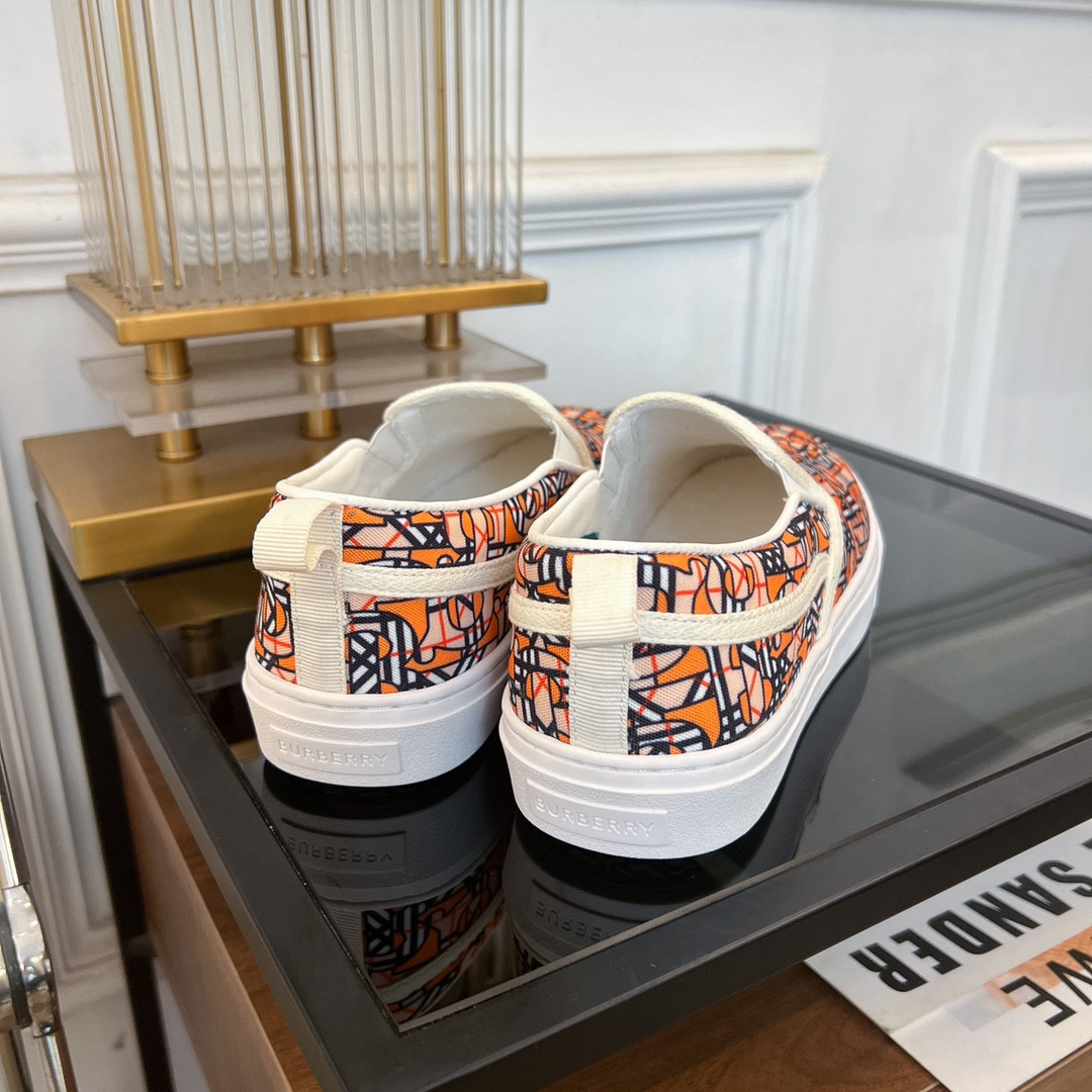 ua B**rry slip on sneakers