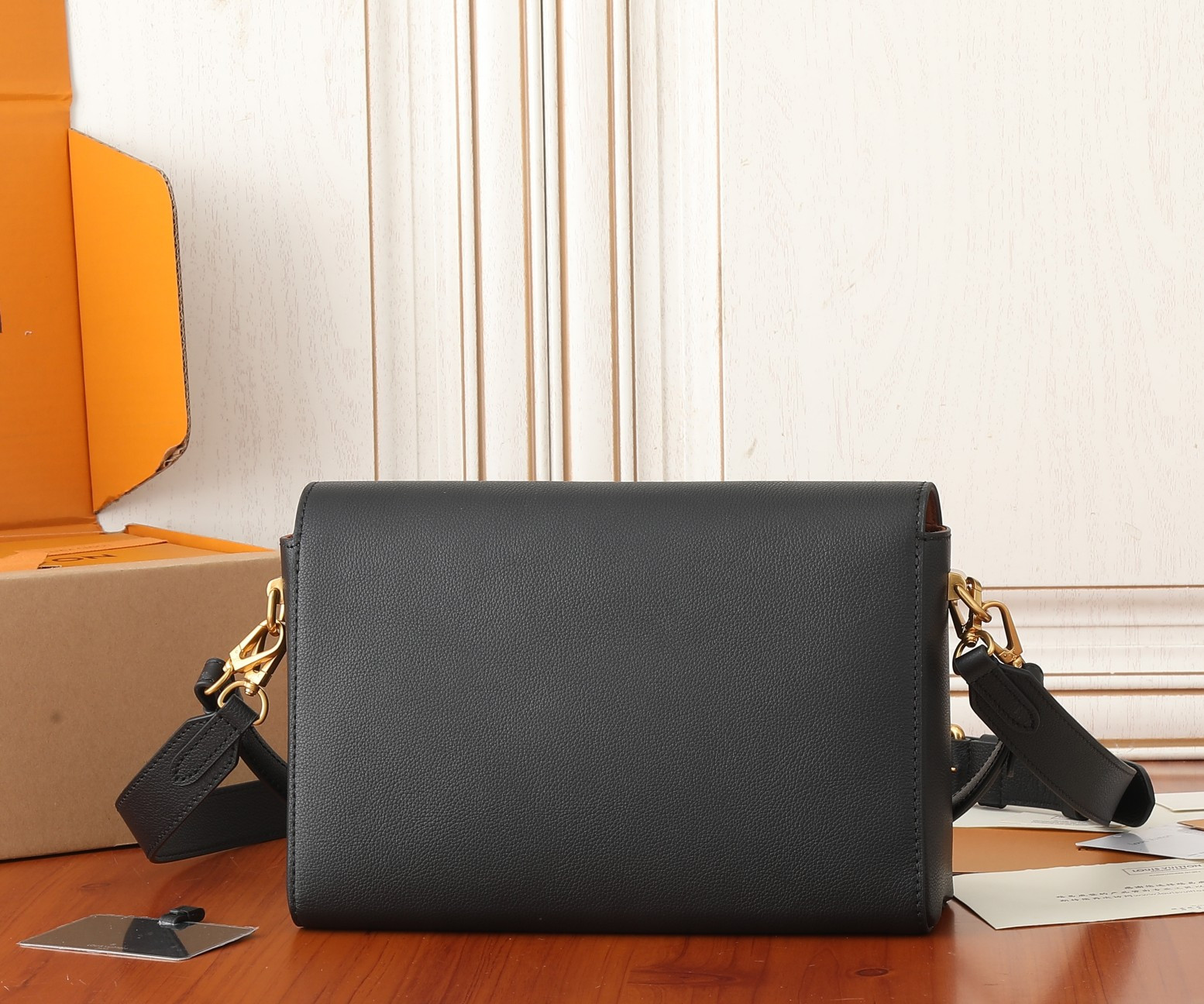 LV Soft Twist M24639 10.6 x 7.5 x 3.5 inches