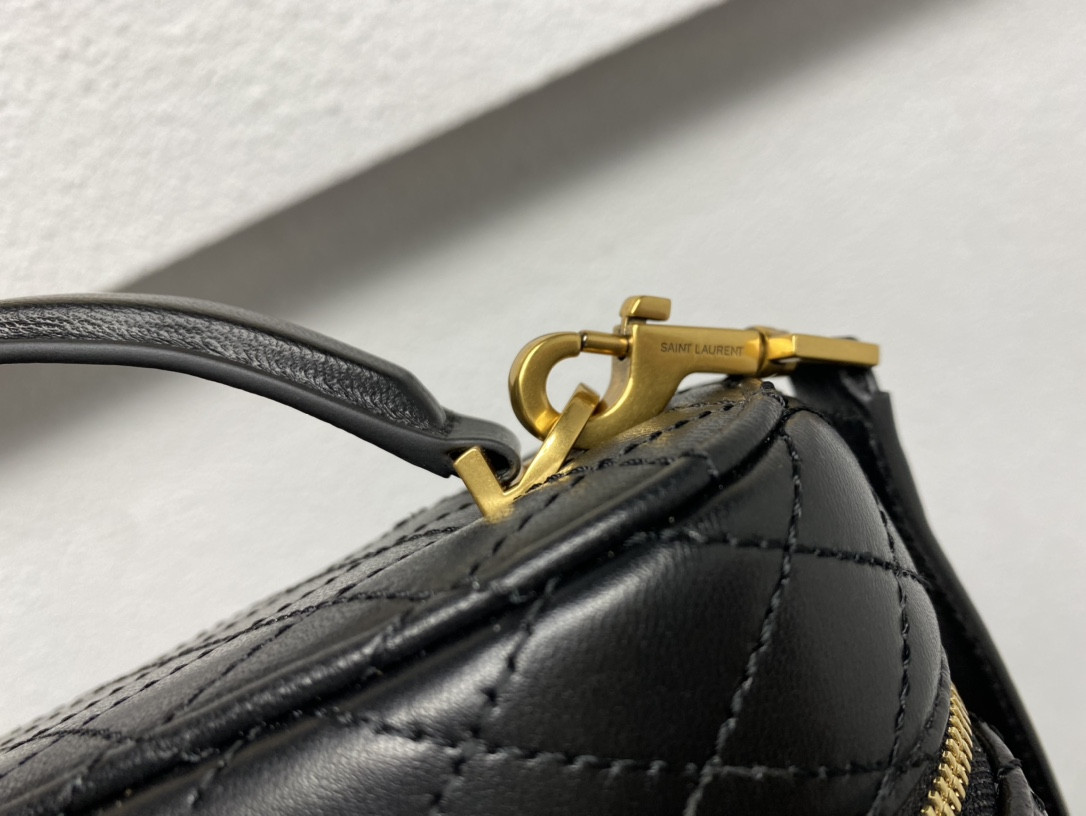 Y*L gaby vanity bag in lambskin 18 x 11 x 6.5 cm