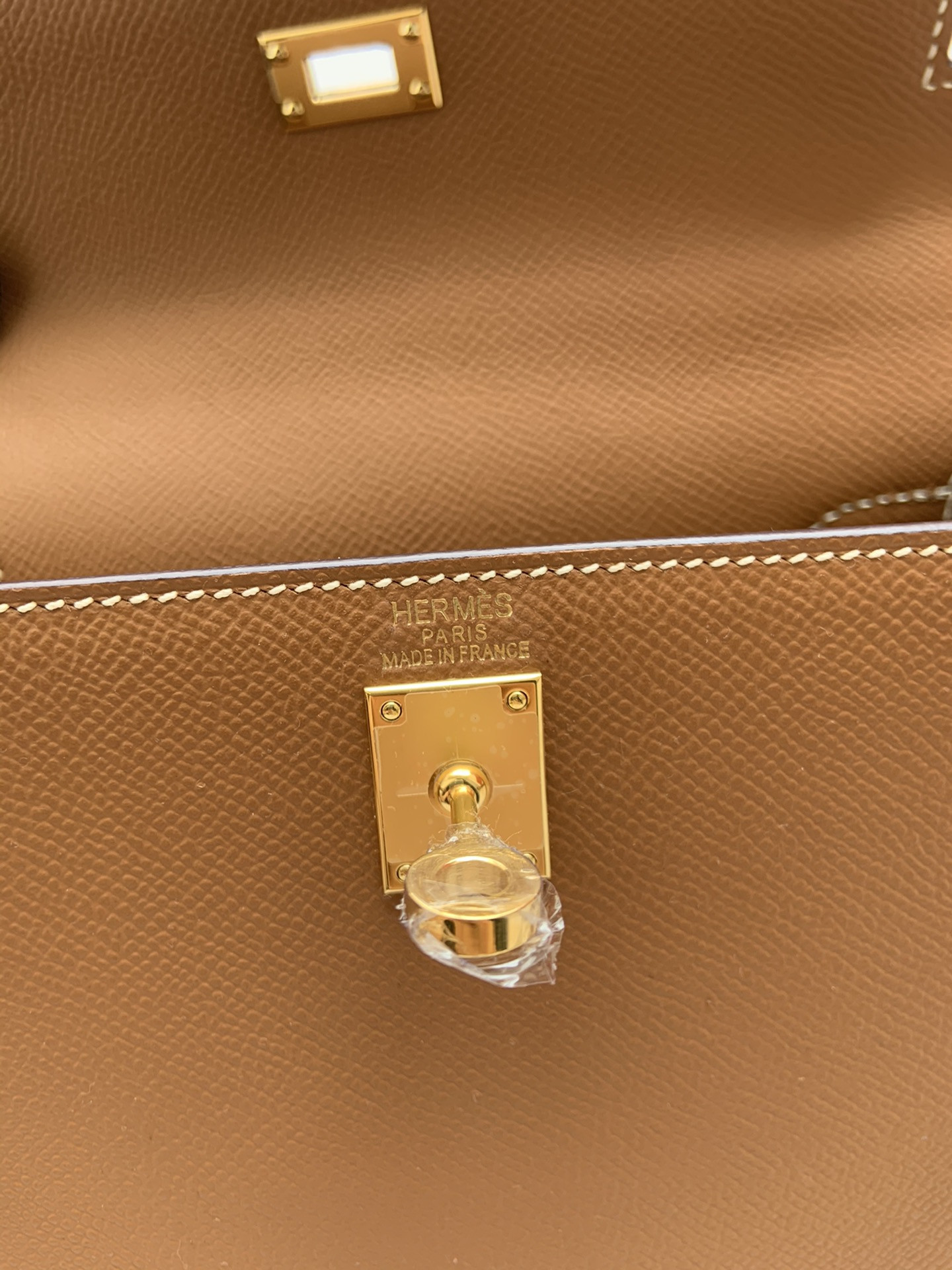 H**mes kelly 25 gold-tone hardware