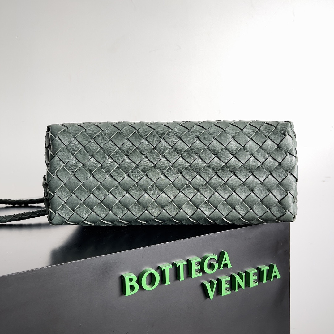 bo*te*ga Ve*ne*ta medium andiamo 32x25x11cm