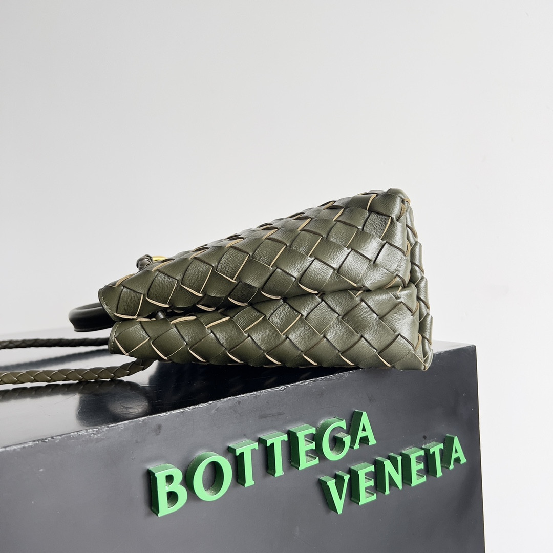 bo*te*ga Ve*ne*ta small andiamo 25x22x10.5cm