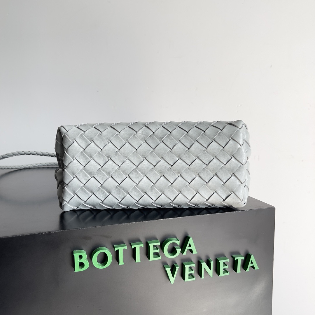 bo*te*ga Ve*ne*ta small andiamo 25x22x10.5cm