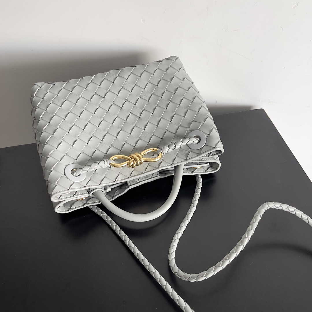 bo*te*ga Ve*ne*ta small andiamo 25x22x10.5cm