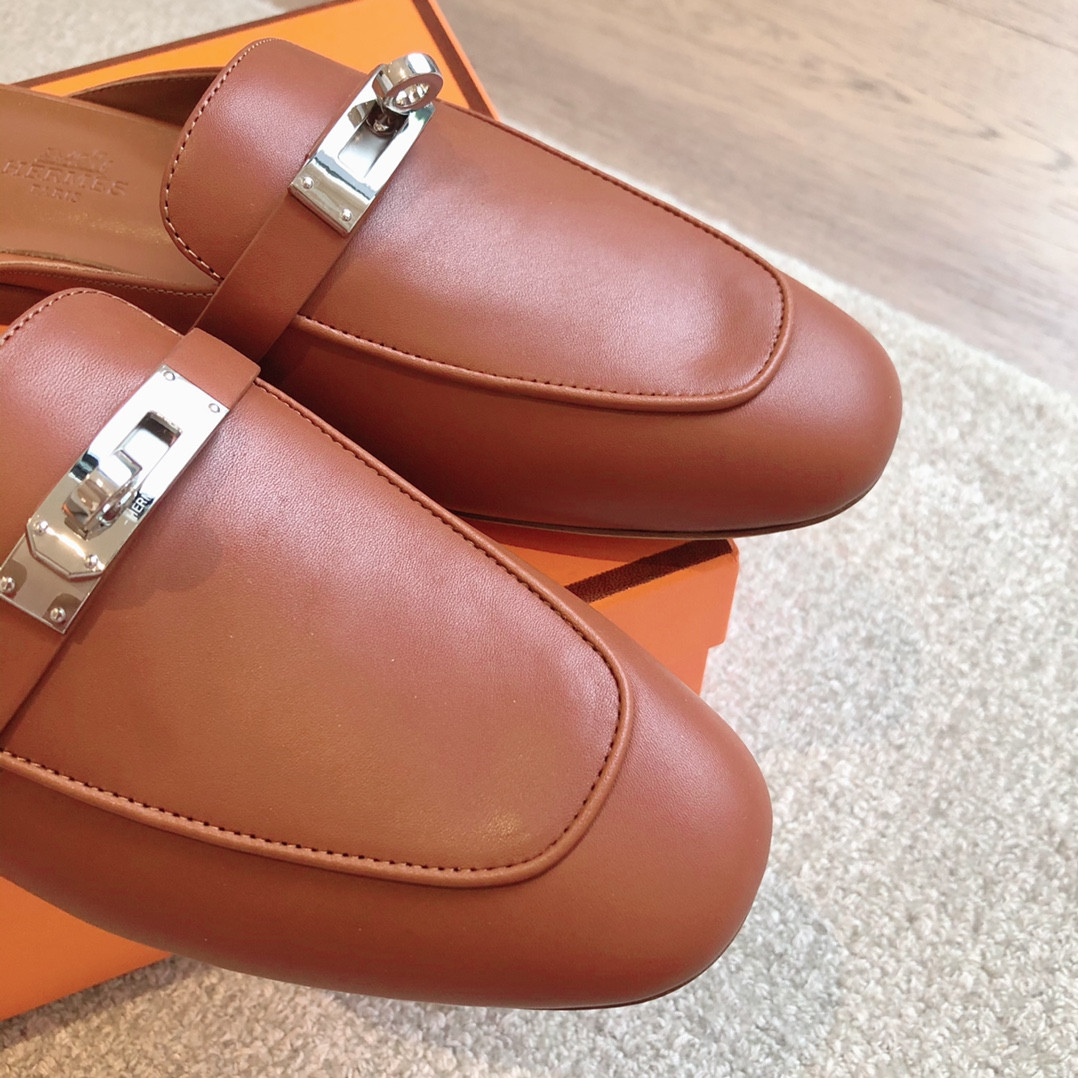 ua H**mes oz mule