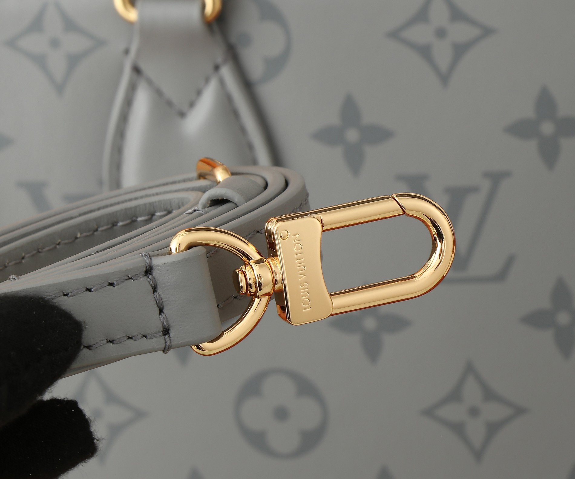LV Monogram Ink Small OnTheGo M12465 25x19x11.5CM