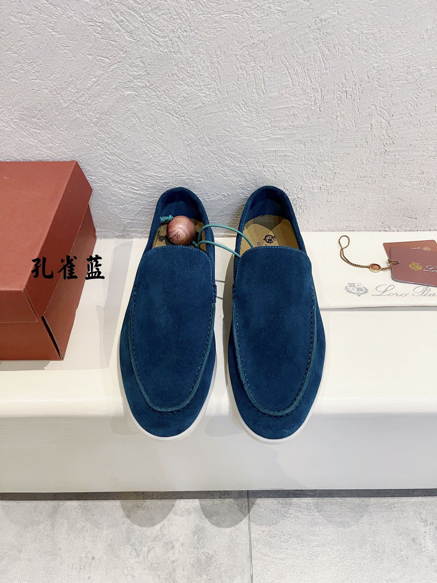 ua L**o p*ana summer walk loafers