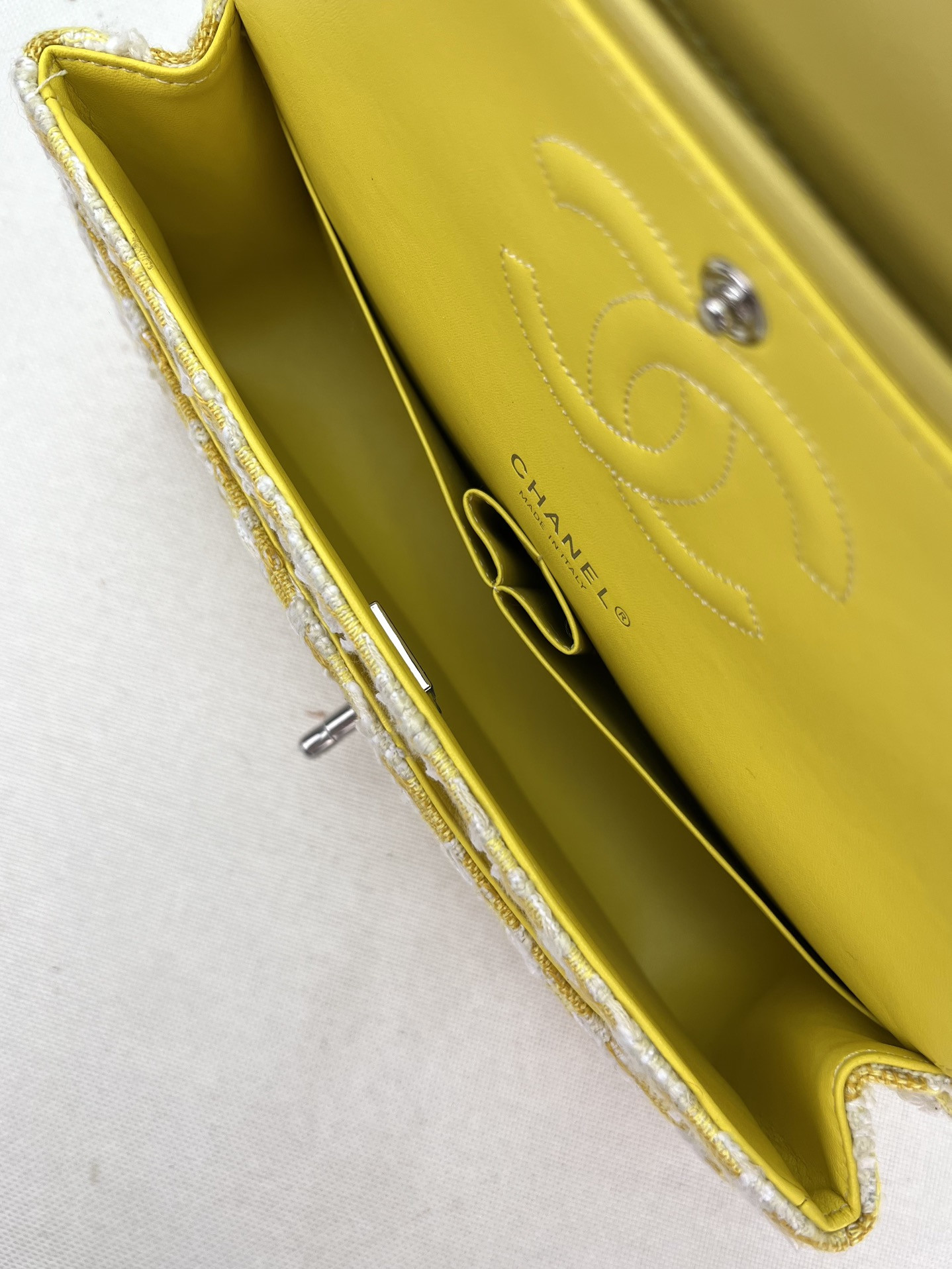 Ch*el classic flap bag 25cm