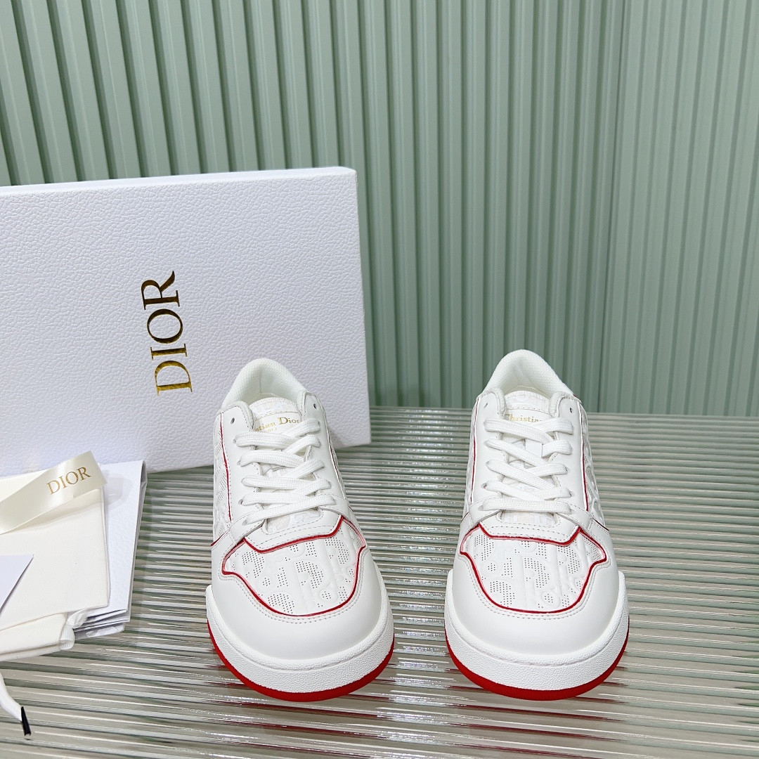 ua D*or one sneaker