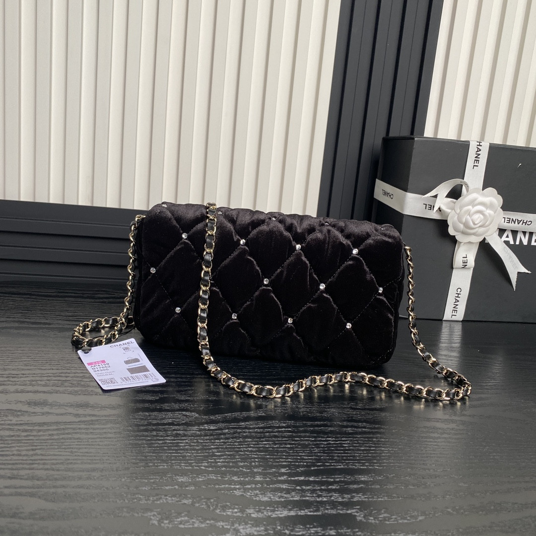 Ch*el clutch with chain 13×23×5cm