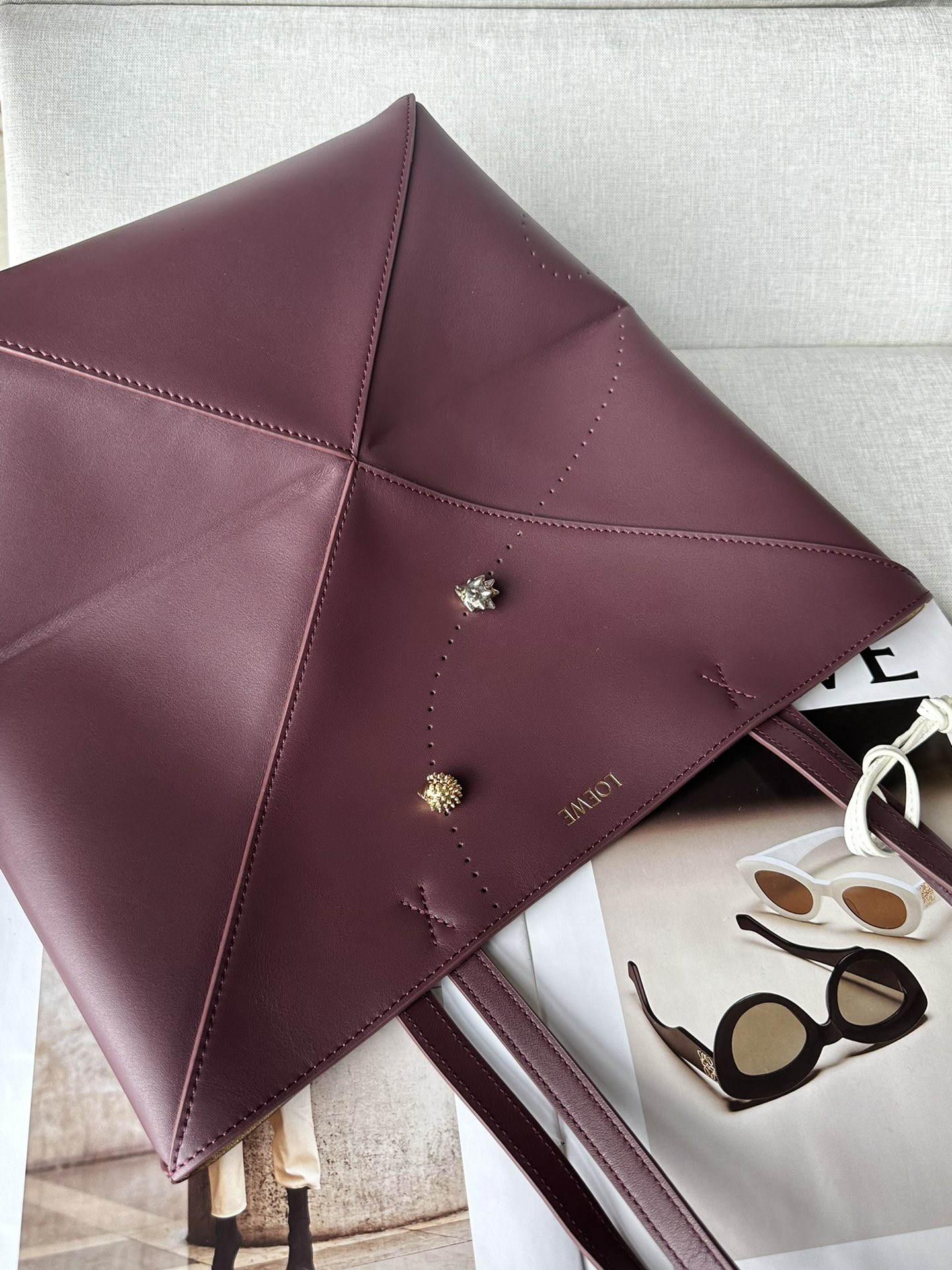 L0ew* medium puzzle fold tote in shiny calfskin 25.5x14.5x31.5cm