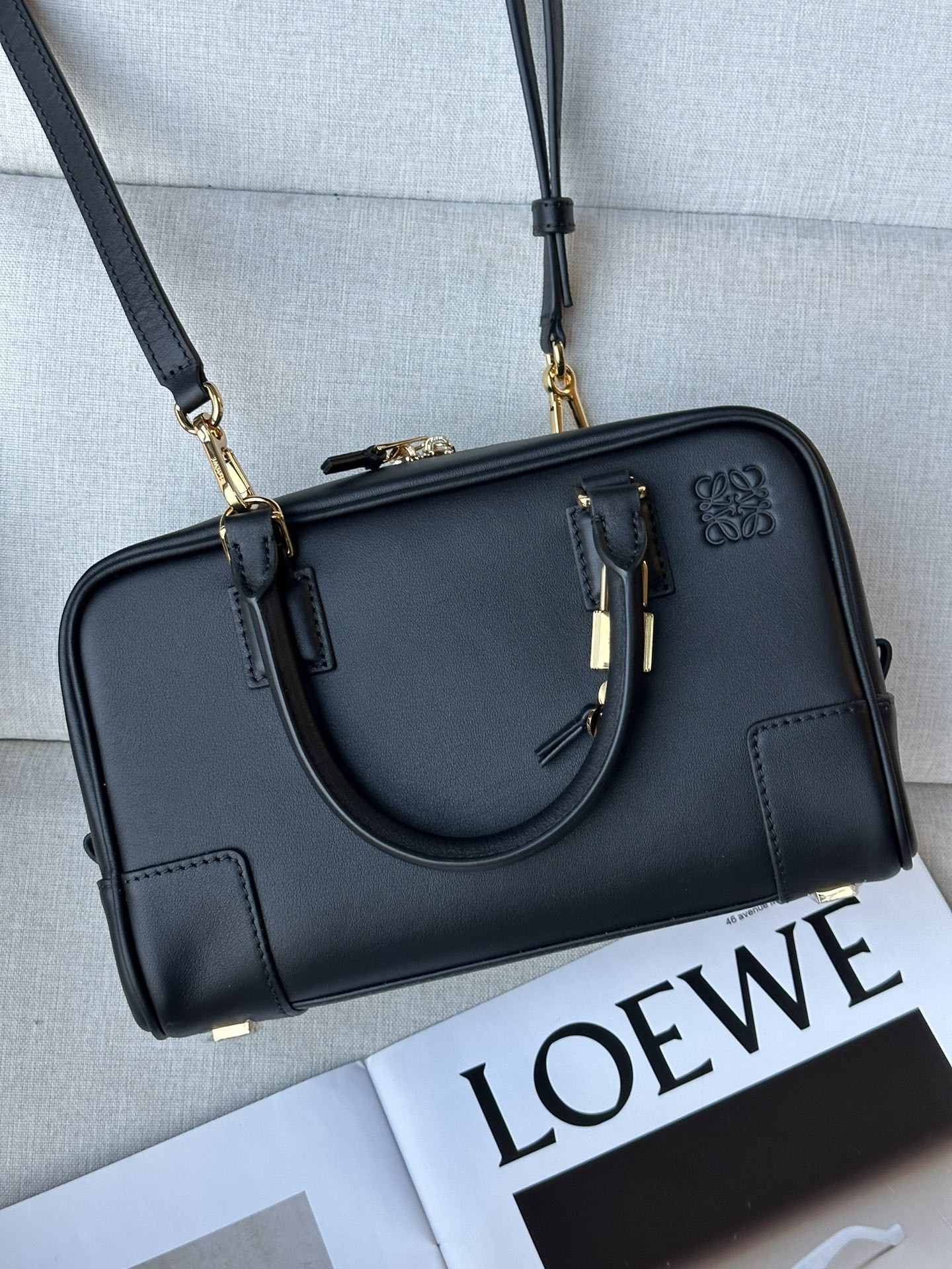 L0ew* amazona 23 bag in nappa calfskin 23x15.5x9.7cm