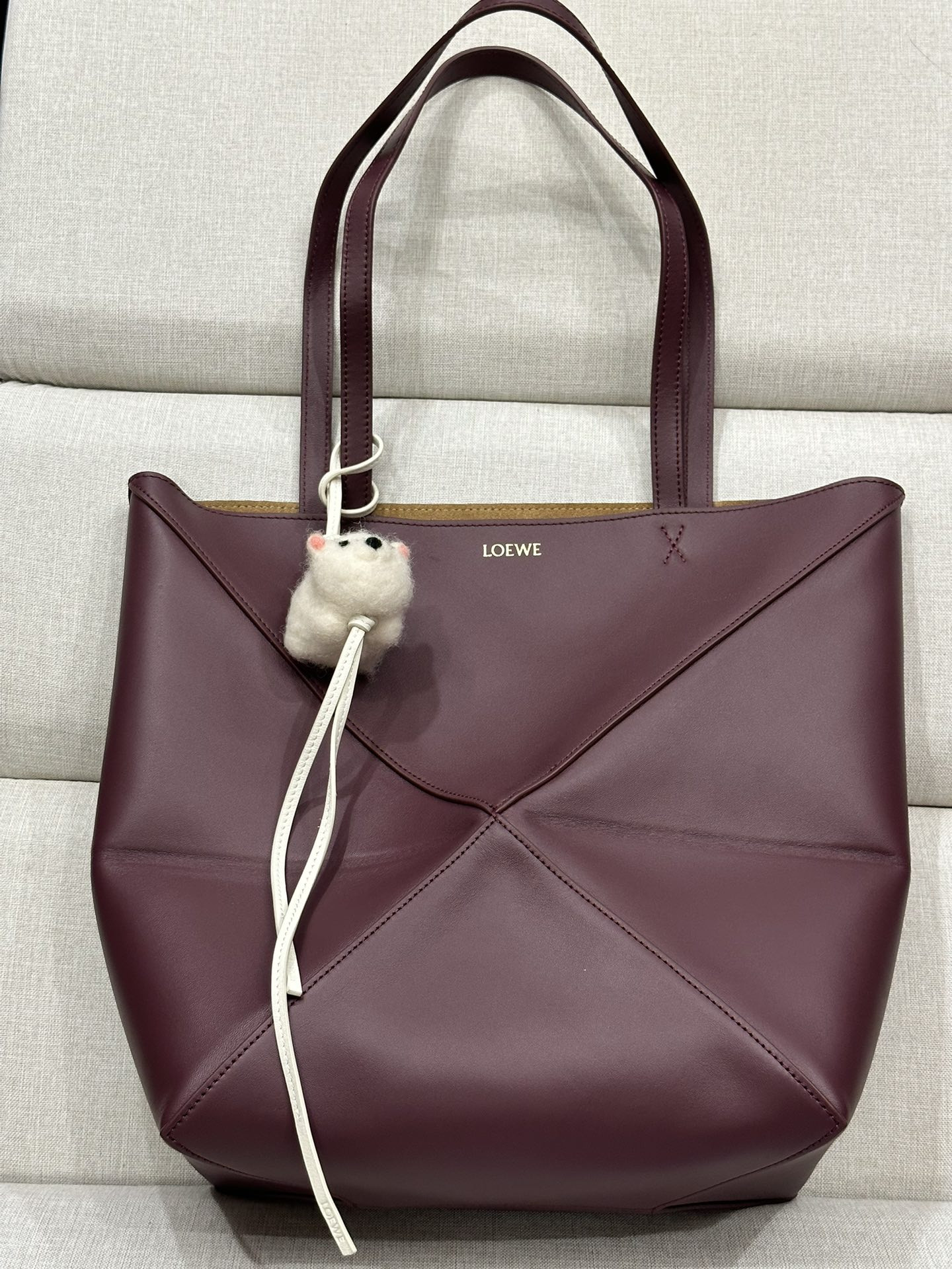 L0ew* medium puzzle fold tote in shiny calfskin 25.5x14.5x31.5cm