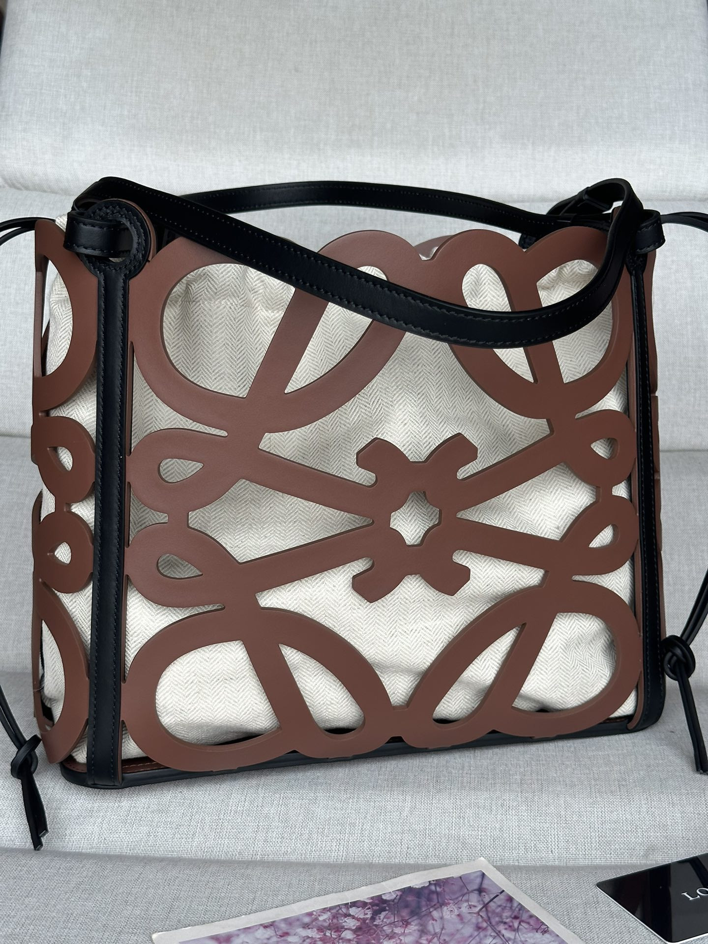 L0ew* anagram tote 32x27x11cm