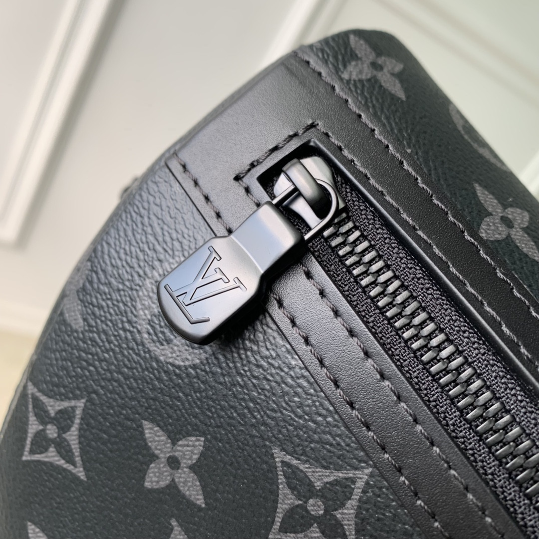 LV Messenger Voyager PM M12517 22.5 x 11 x 33 cm