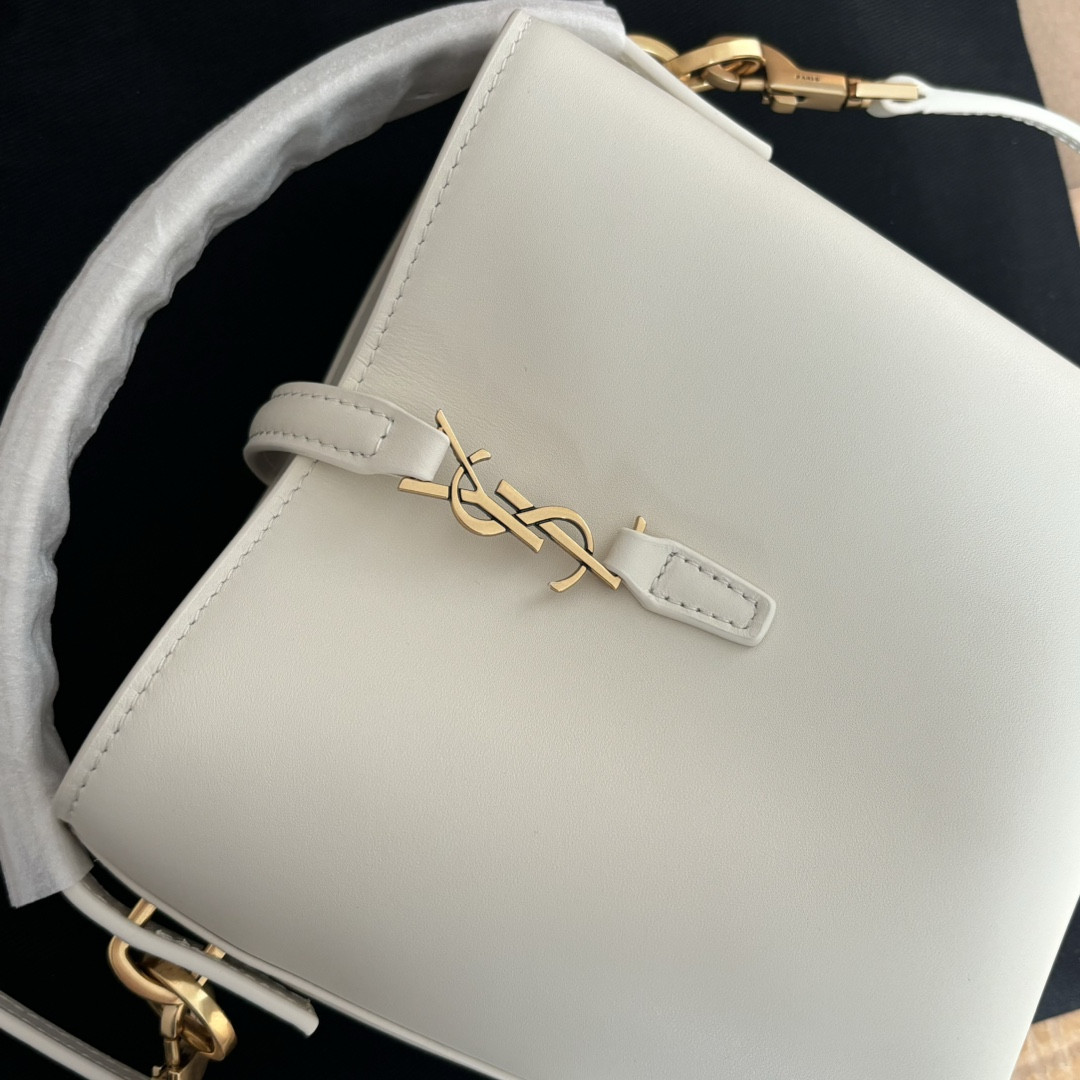 Y*L le 37 mini (shiny leather) 15x13x6cm
