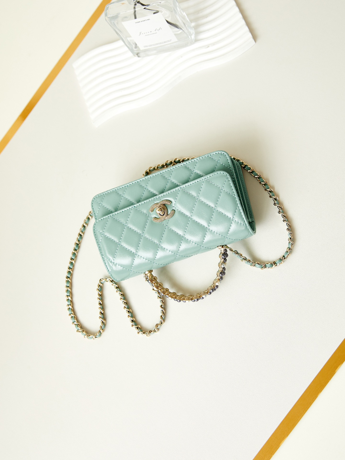 Ch*el 24p woc classic wallet on chain 11x18.5x6cm