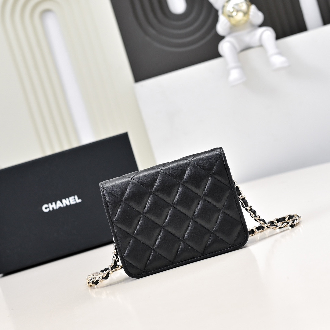 Ch*el clutch with chain 9.5x12.5x3.5cm