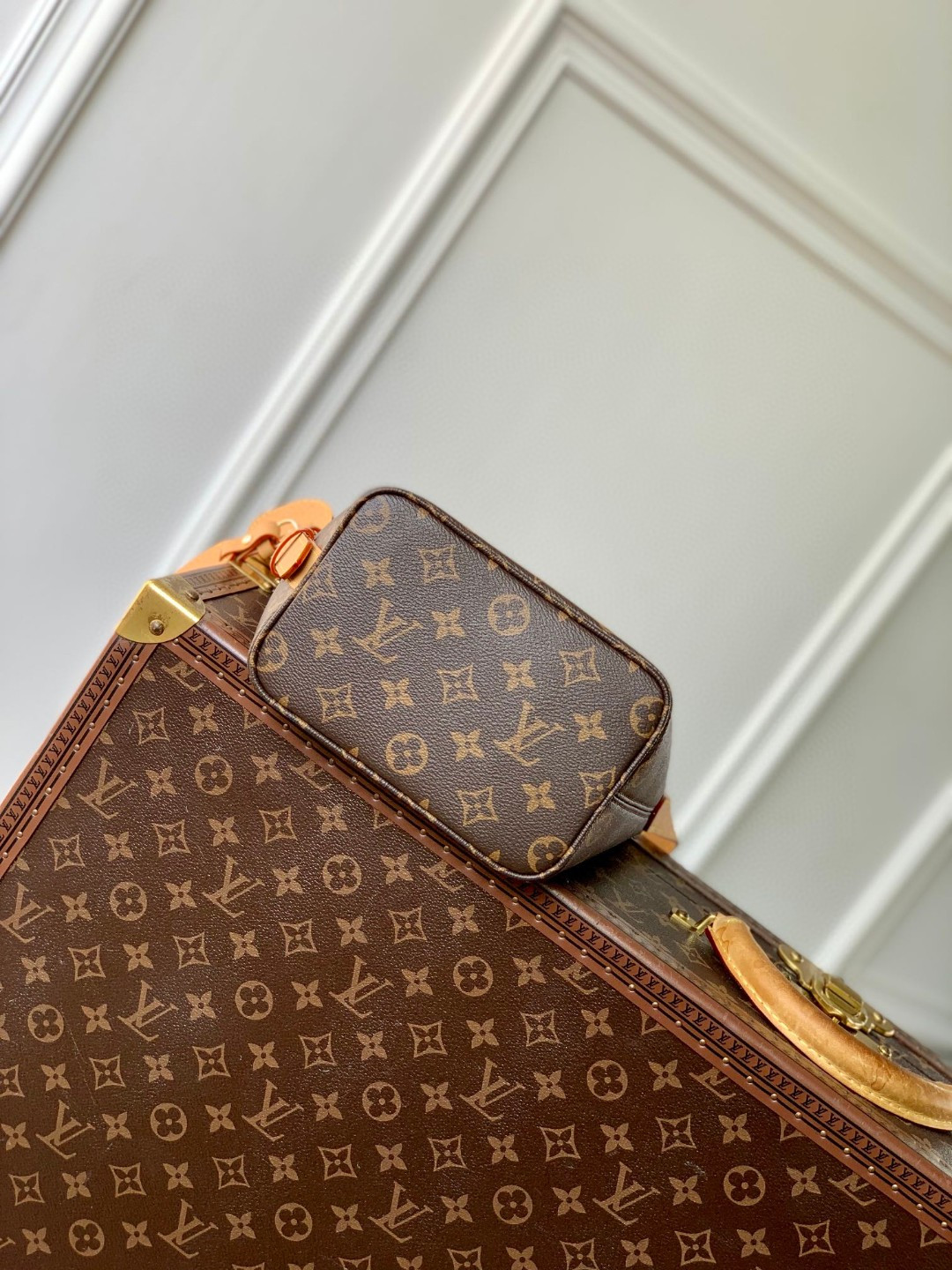LV All In BB M12925 16x18x12cm