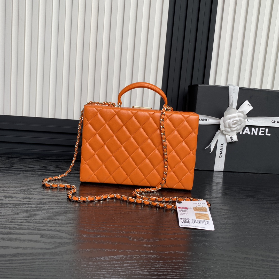 Ch*el box bag 15x22x7.5cm
