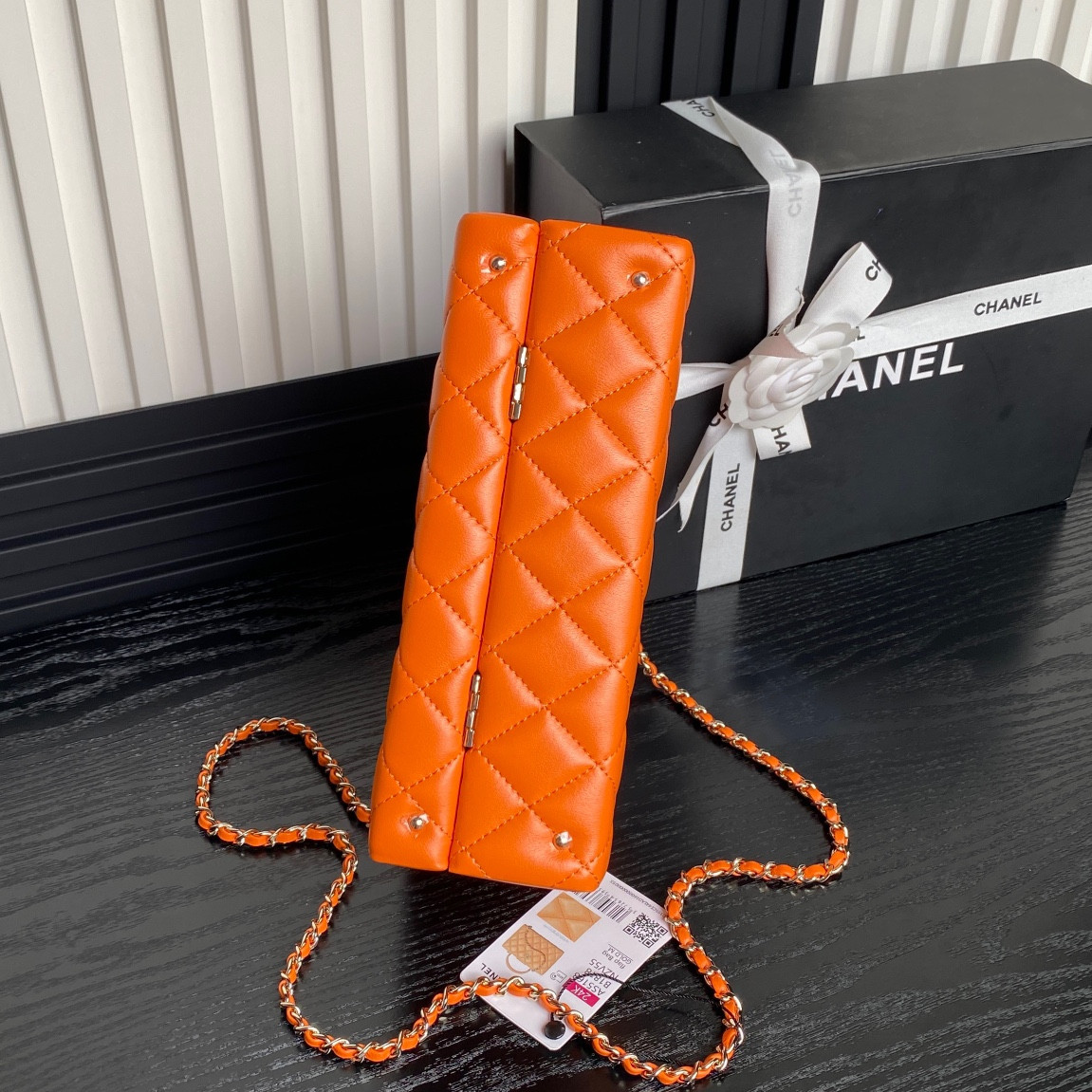 Ch*el box bag 15x22x7.5cm