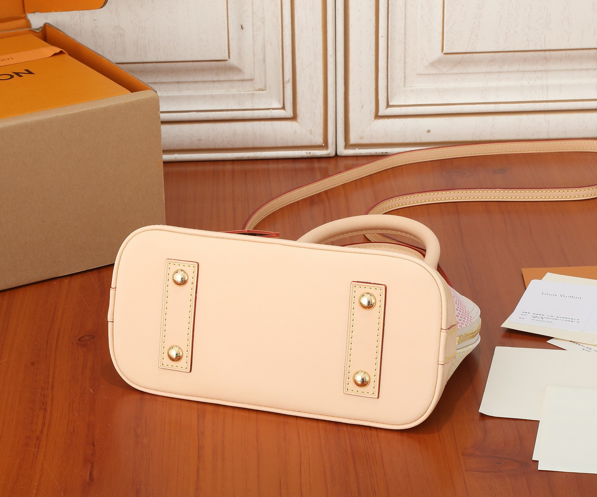 LV Alma BB N40516 23.5 x 17.5 x 11.5 cm