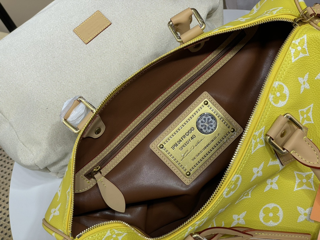 LV Speedy P9 Bandoulière 40 Lemonade M13920 40 x 26 x23cm