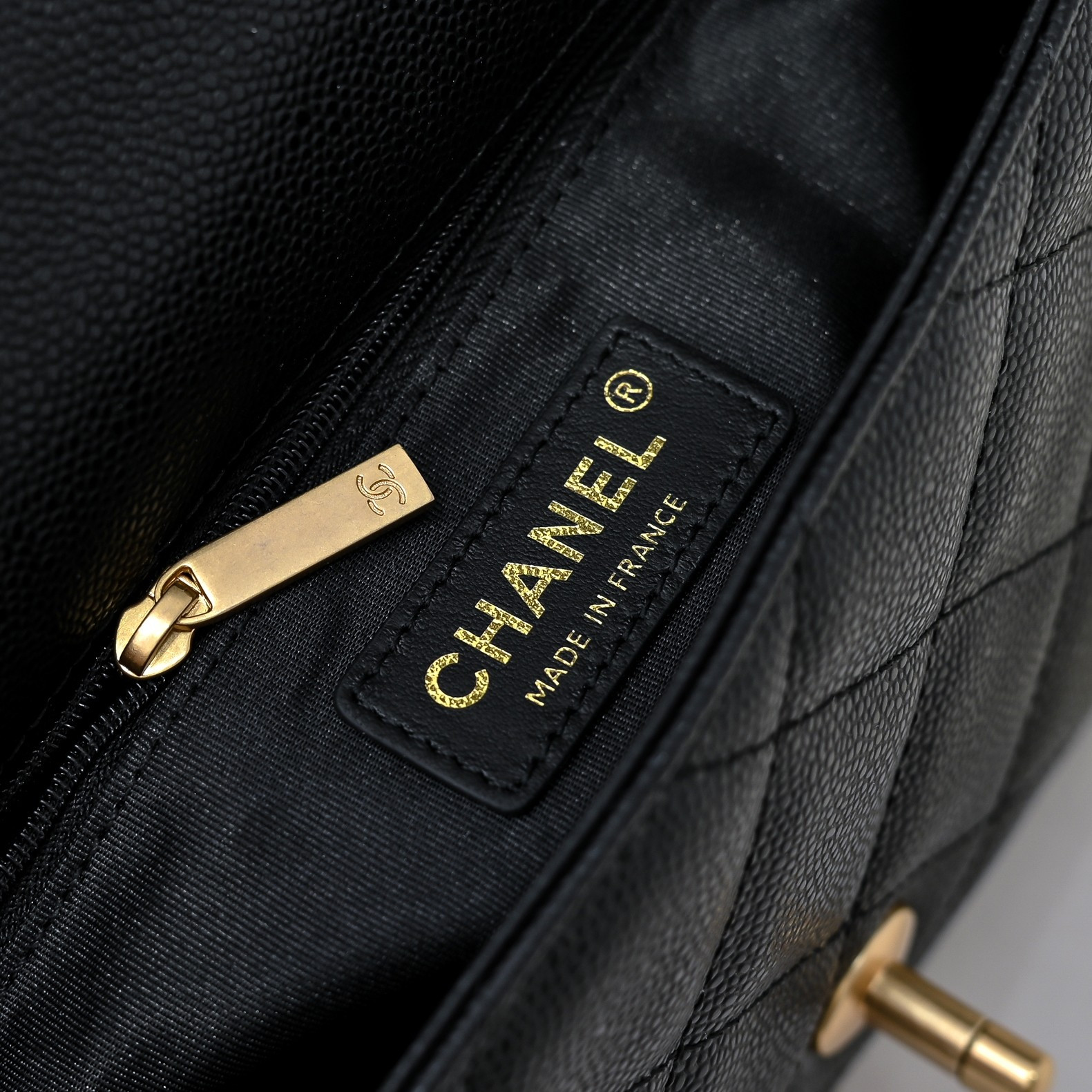 Ch*el flap cf22k 19.5x13.5x6cm as2855