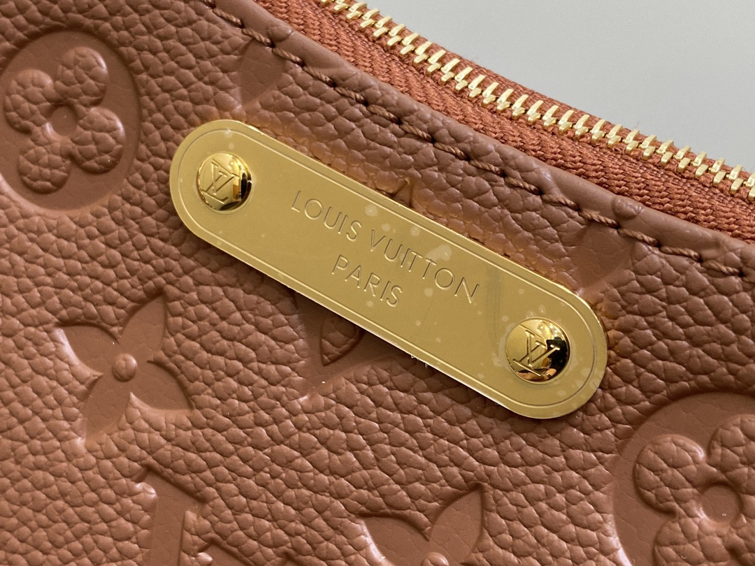 LV Liv Pochette M11916 24.3×13.5×6.5cm