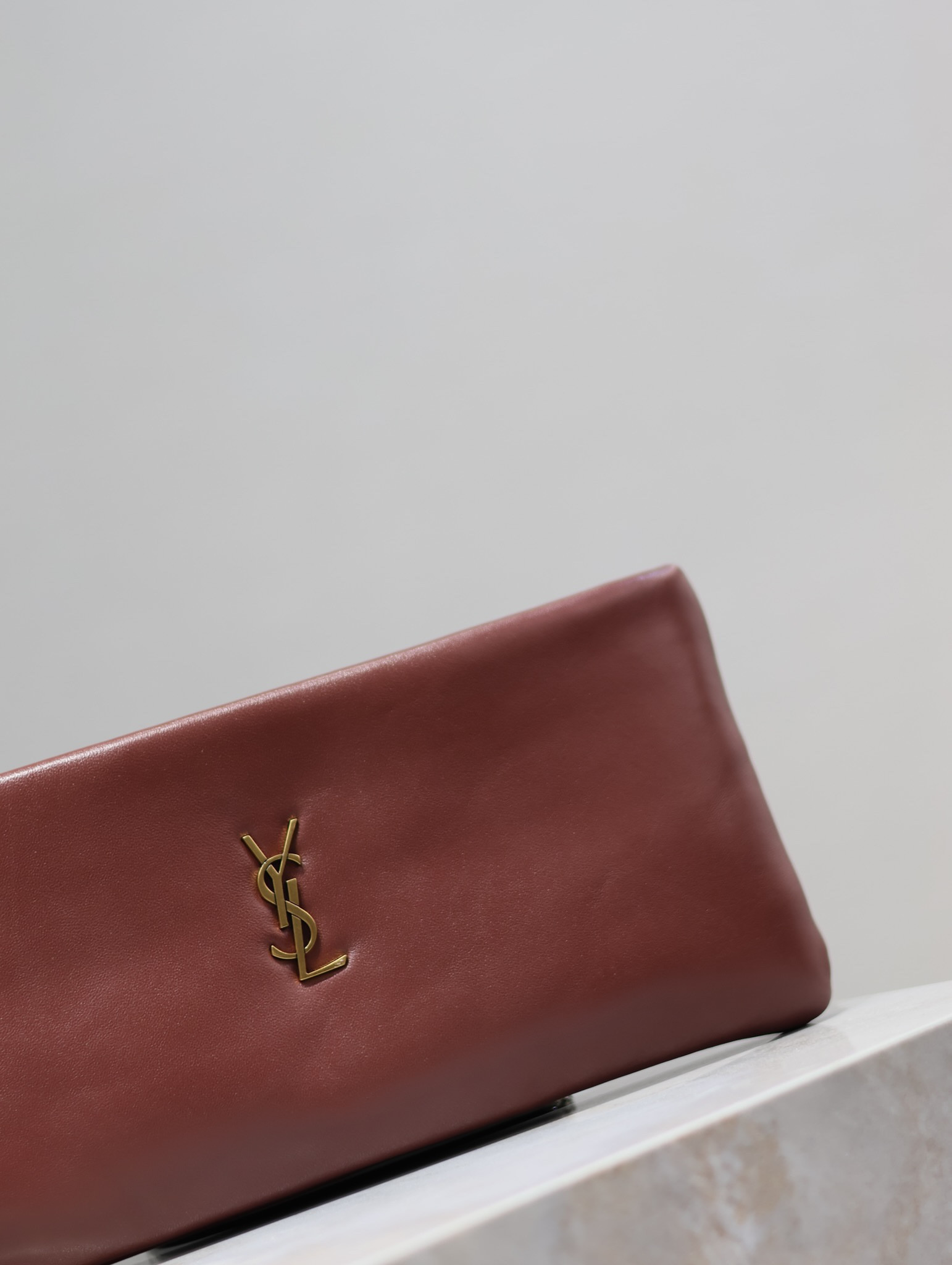 Y*L calypso long pouch in lambskin 30 x 15 x 3.5 cm