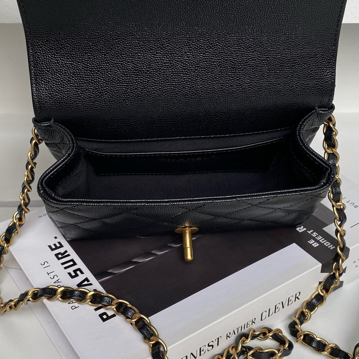 Ch*el flap handbag as5239 18×13×5.5cm