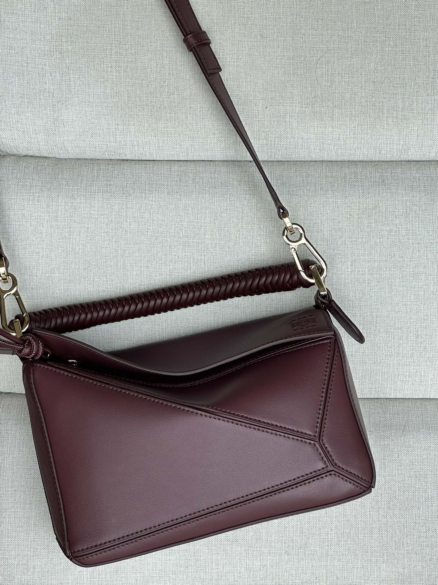 L0ew* small puzzle bag in smooth calfskin 24x10.5x16.5cm