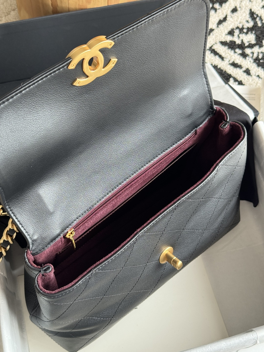 Ch*el large flap bag with top handle calfskin 20.5x28x9.5cm