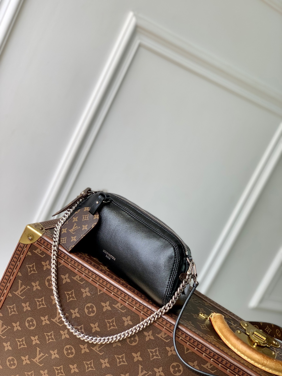 LV Pochette Vibe M14544 25x10x7.5cm