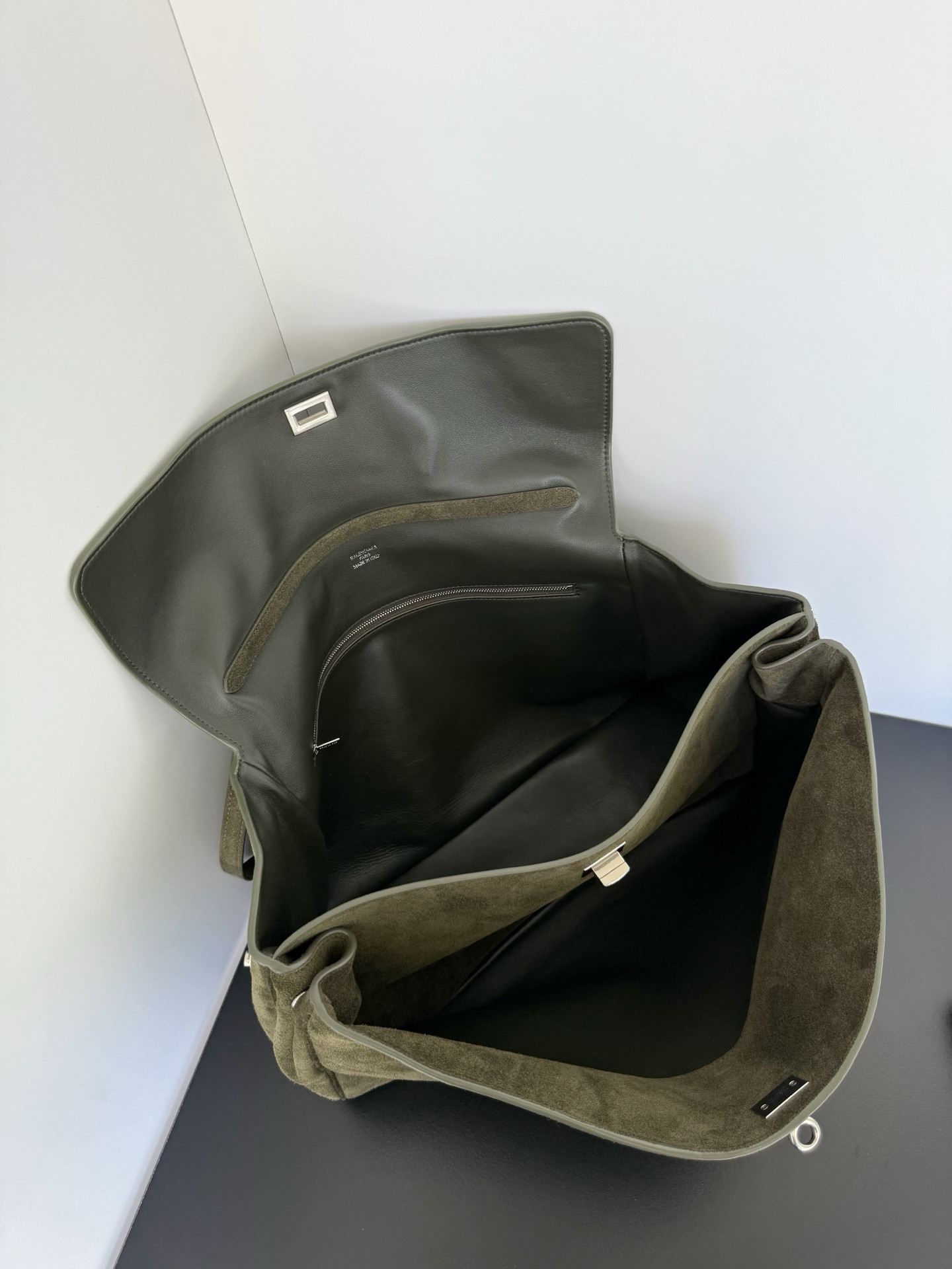 Ba*len*cia*ga rodeo large 39.8x29.9x12.9cm