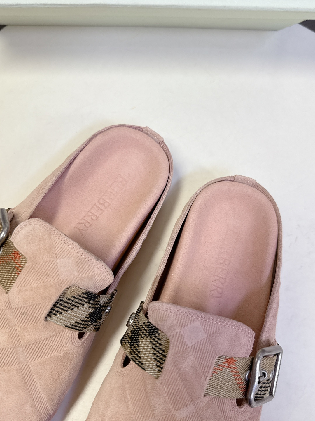ua B**rry check suede urchin clogs