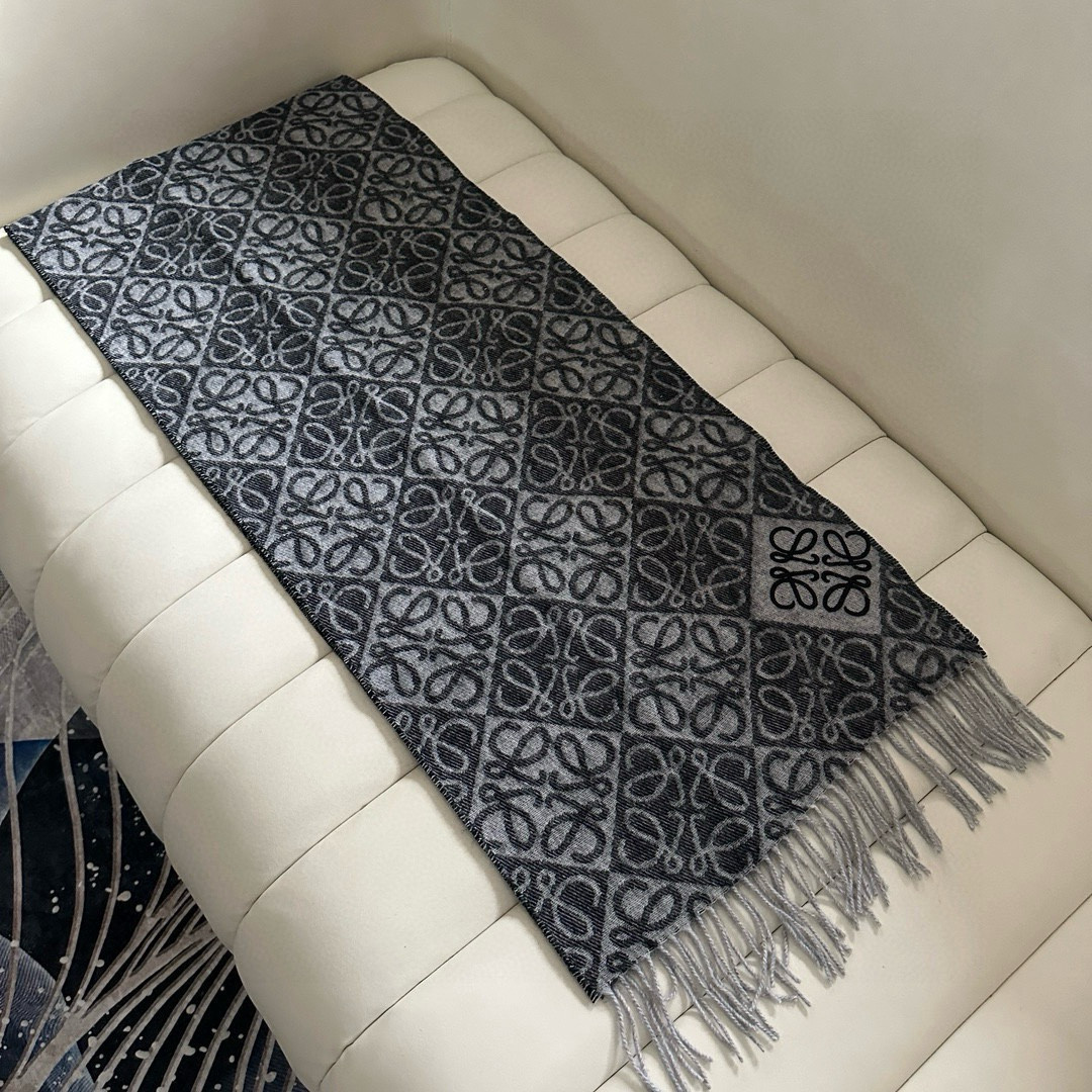 L0ew* scarf 38x180cm