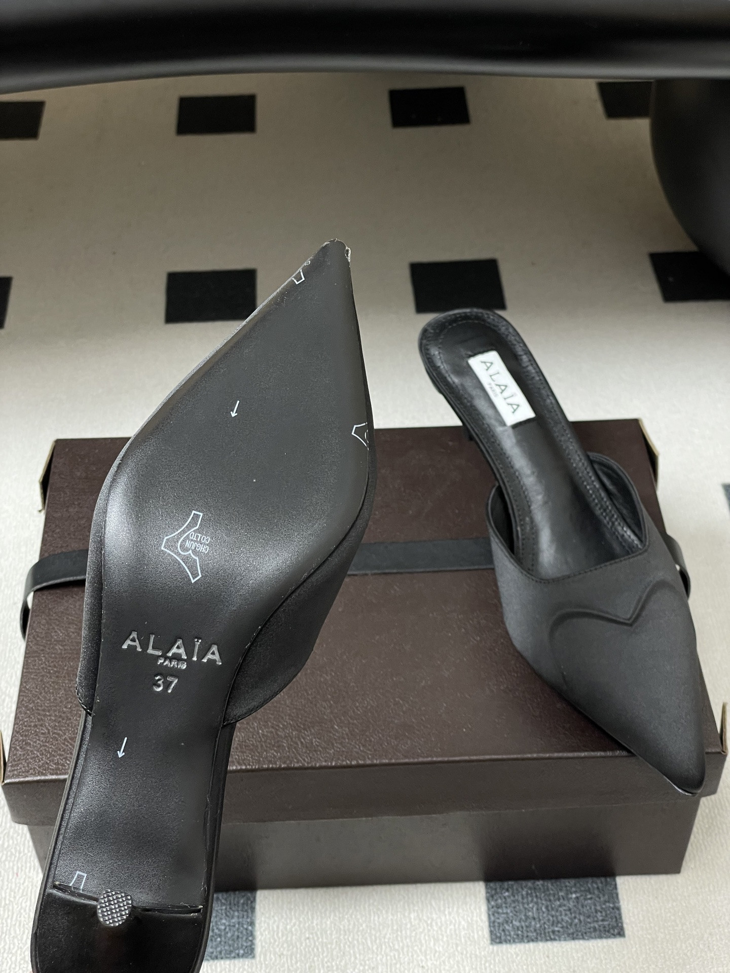 UA Alaïa Le Cœur 3D Satin Mules 6.5cm Heel