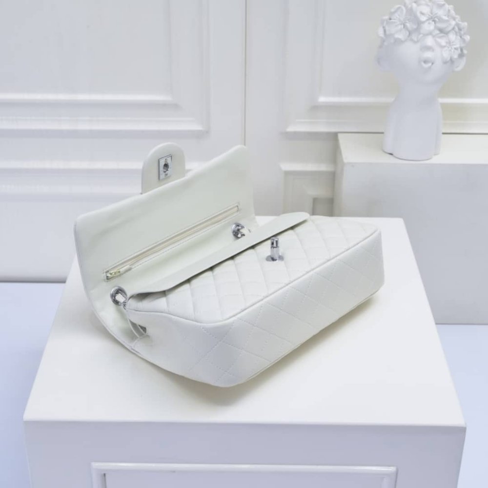 Ch**el Classic Double Flap Bag White Silver Hardware 25Cm